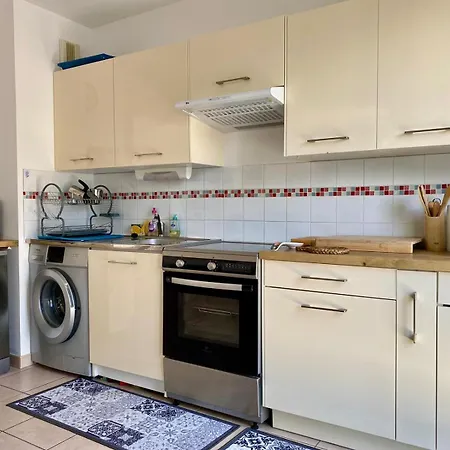 Apartament 4 Personnes - Terrasse - Parking - A 5 Min *