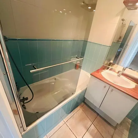 Daire 6 Personnes - Terrasse - Parking - A 5 Min *