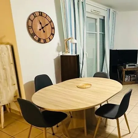 4 Personnes - Terrasse - Parking - A 5 Min Apartament Saint-Gilles-Croix-de-Vie